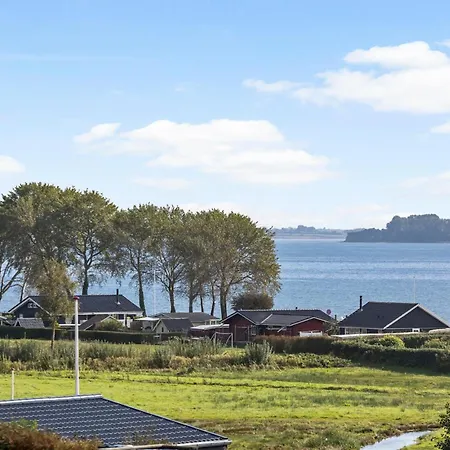 Holiday home Awesome In