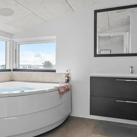 Awesome In Обенро